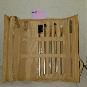 🔻REDUCED❣ #903B NWOT Estee Lauder Roll 5 Brushes Gift Bow